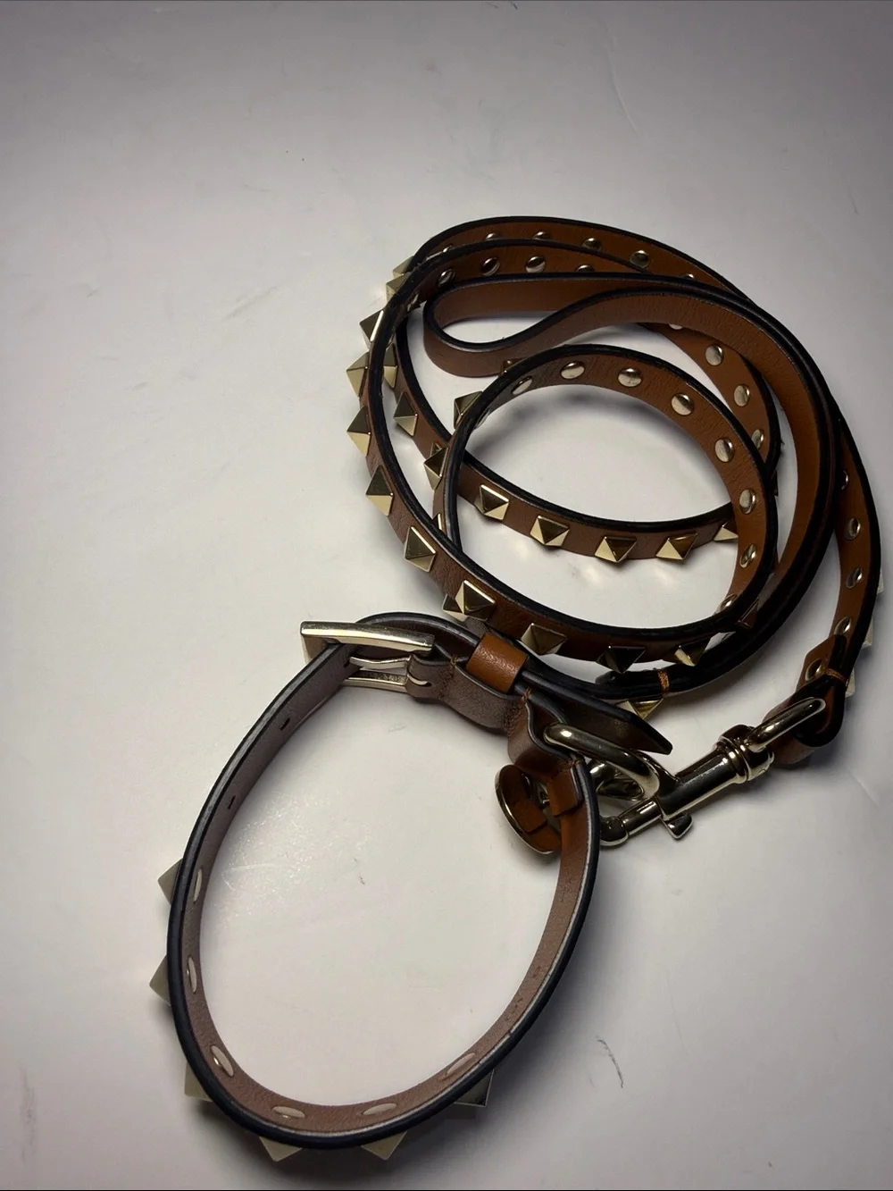 Valentino Garavani Rockstud Leather Dog Collar & Leash Set